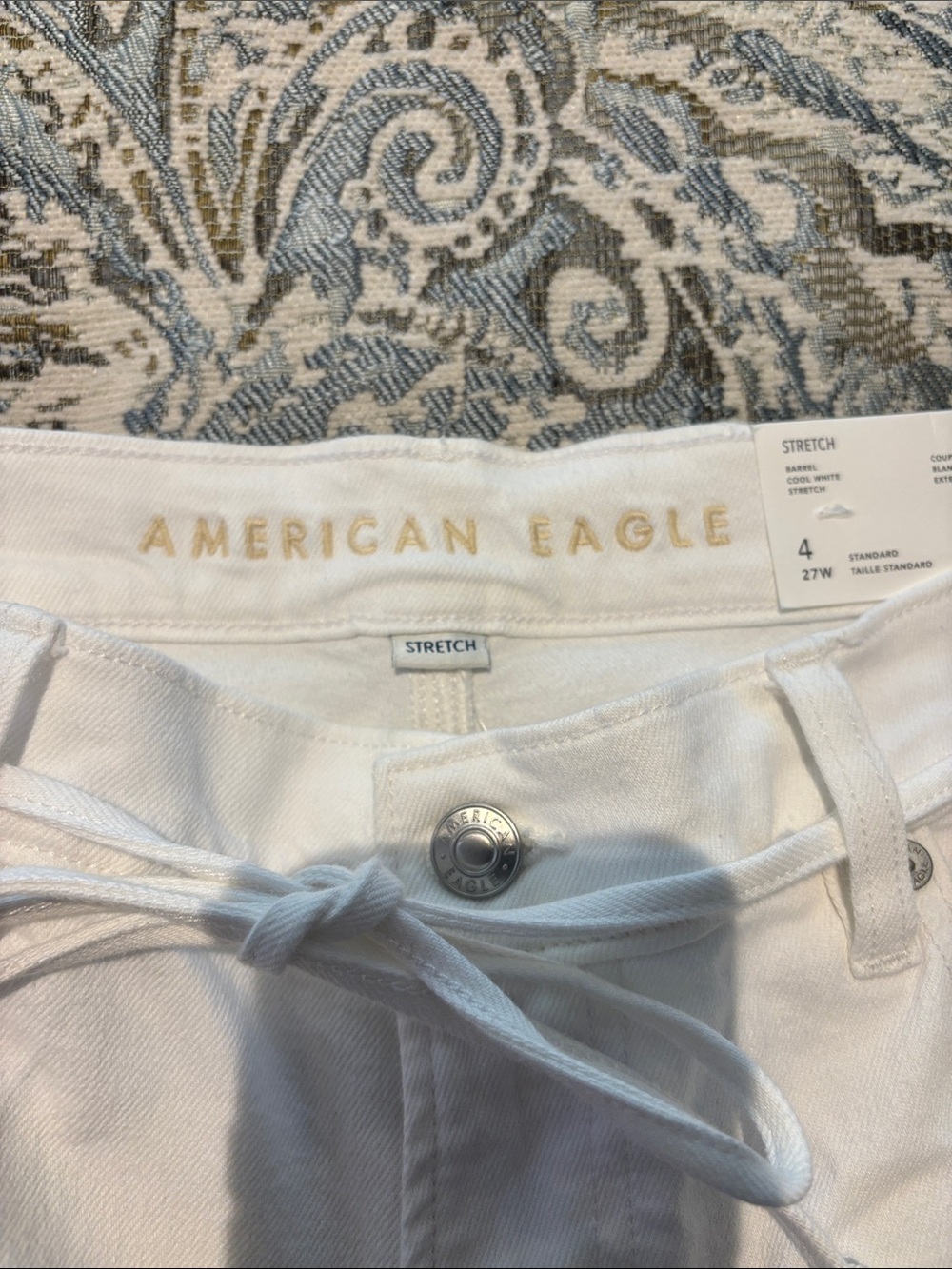 🦀American Eagle White High-Rise Barrel jeans with string tie - Picture 2 of 5